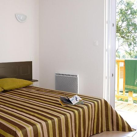 Madame Vacances - Residence Du Golf D'Armagnac Eauze Habitación foto