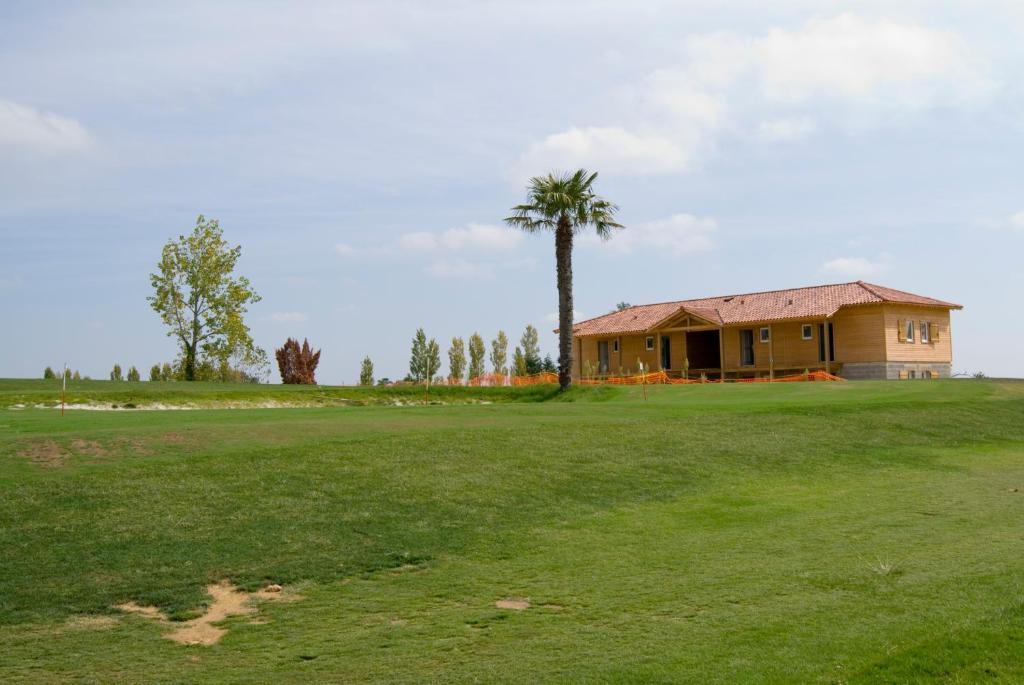 Madame Vacances - Residence Du Golf D'Armagnac Eauze Habitación foto