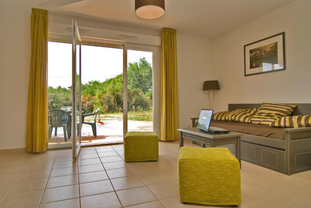 Madame Vacances - Residence Du Golf D'Armagnac Eauze Habitación foto