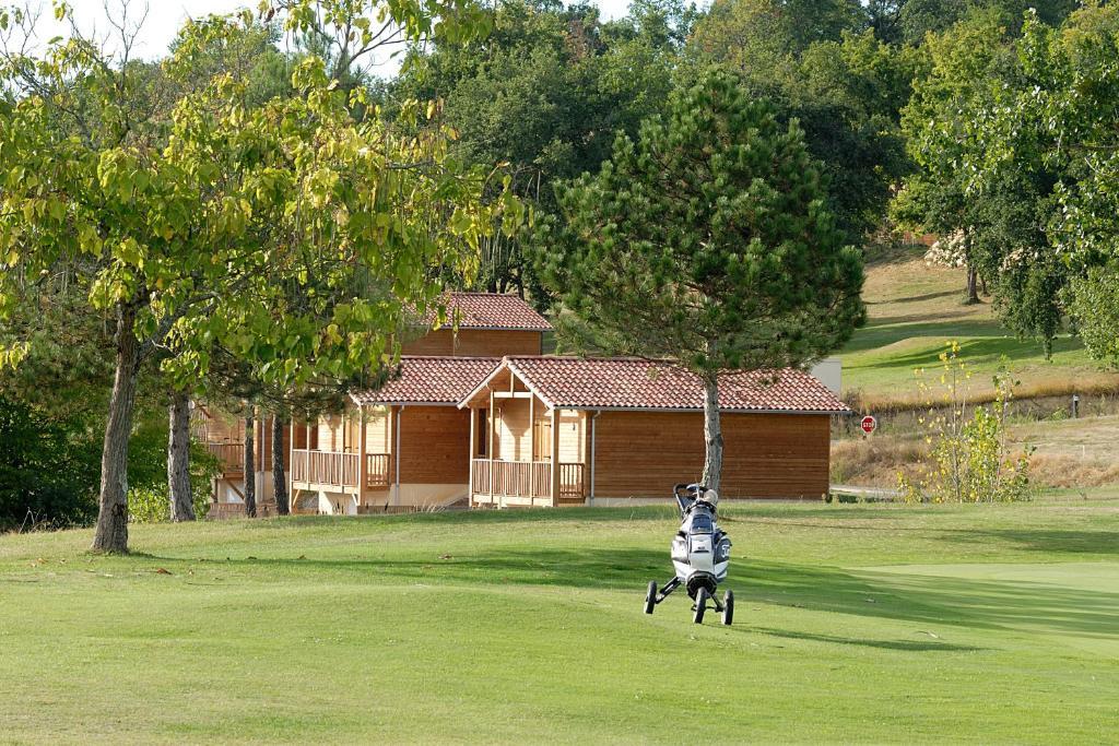 Madame Vacances - Residence Du Golf D'Armagnac Eauze Habitación foto